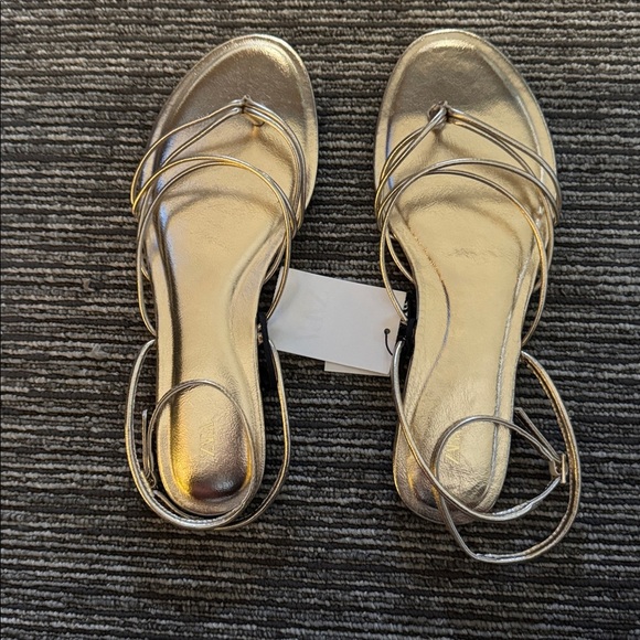 NWT Zara Gold Strappy Sandals Size 39 - Picture 3 of 6